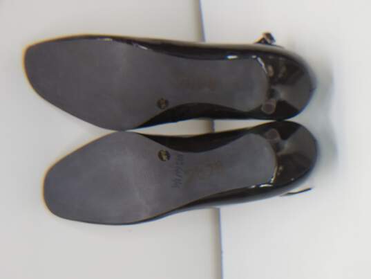 BCBG Women's Pump Heel Shoe Size 7B image number 5