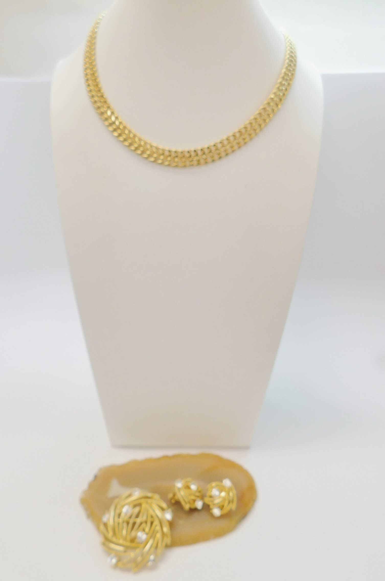 Vintage Monet Gold Chain Necklace, Monet Station Chain Necklace, Monet  Jewelry, 70s Monet Necklace, 54 , Monet Gold Tone Chain Necklace - Etsy