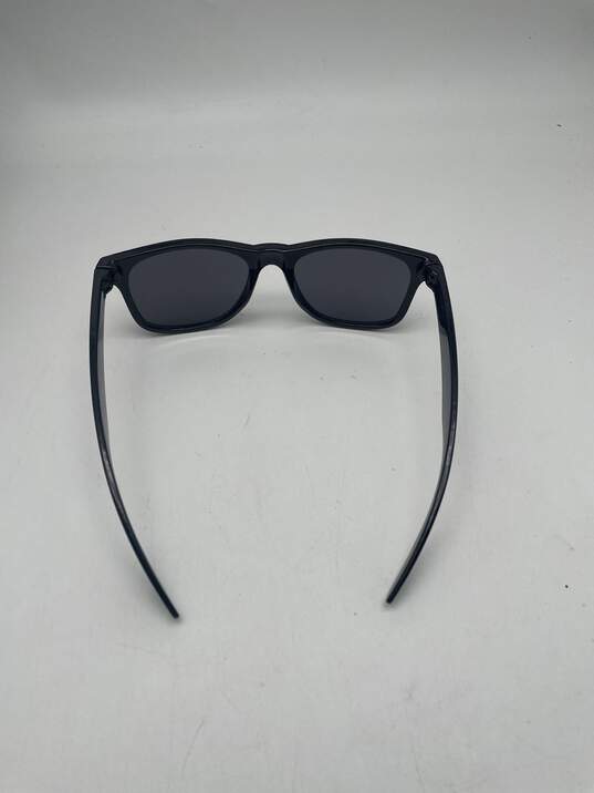 Mens Black Frame Lightweight Full Rim Classic Square Sunglasses image number 6