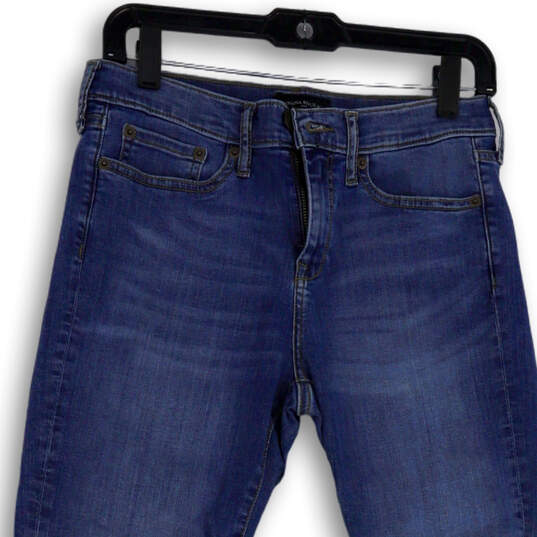 Womens Blue Medium Wash Stretch Denim Skinny Leg Jeans Size 27/4 image number 3