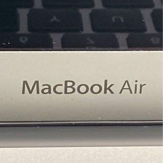 Apple MacBook Air (13.3" A1466) 121GB - Wiped image number 2