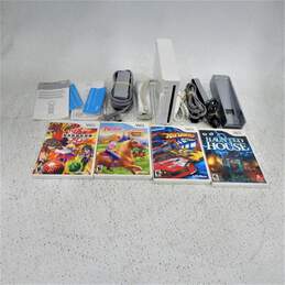Nintendo Wii In Original Box W/ Four Games Haunted House