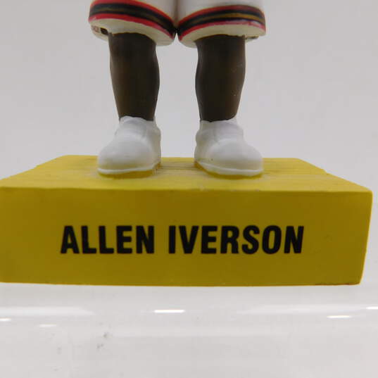 Upper Deck 2001 Playmakers Allen Iverson Bobblehead Figure Philadelphia 76ers image number 4