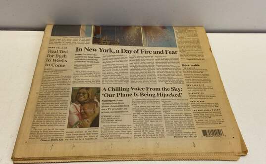 Lot of Assorted Publications Covering the 9/11 Attack image number 3