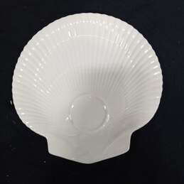 Wedgwood Edme Nautilus Shell 9" Plates and Teacups
