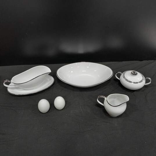 6pc Bundle of Royal Song Simplicity Serving Dishes image number 1