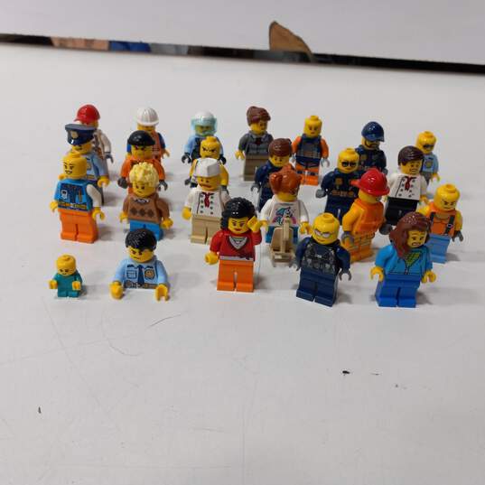 24pc Bundle of Assorted Lego City Minifigures image number 1