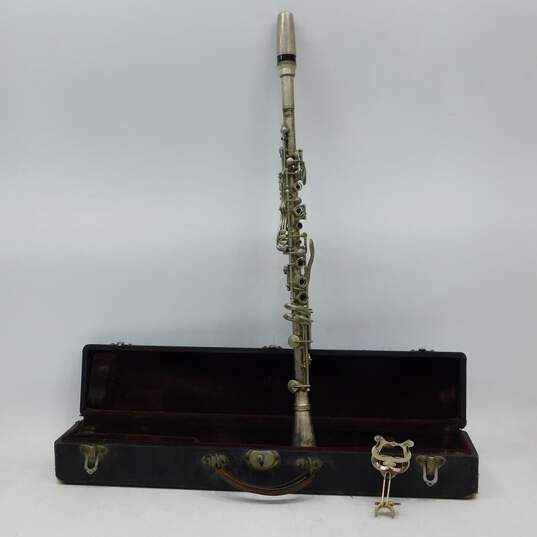 VNTG Victory Brand Metal B Flat Clarinet w/ Case and Accessories (Parts and Repair) image number 1