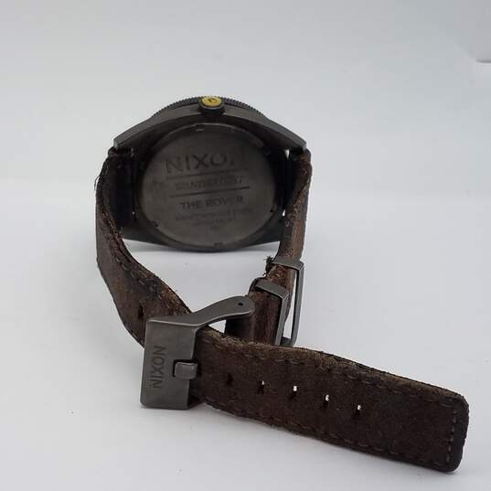 Nixon Wonder Lust The Rover 43mm Gunmetal Beige Dial Leather Watch 76g image number 8