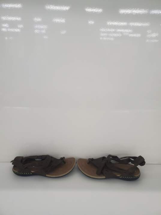 women Brown Merrell  Flats Size-6 used image number 2