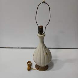Vintage Ceramic Floral Vase Table Lamp alternative image