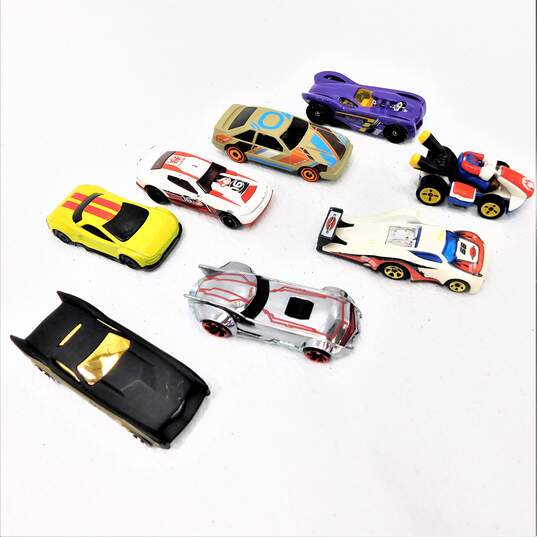Assorted Die Cast Toy Cars 2000s & Newer Matchbox Hot Wheels & more image number 3