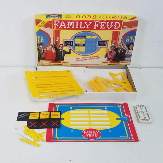 Vintage Board Game  Family Feud by Pressman image number 3