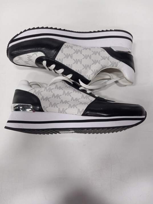Michael Kors Monogram Pattern Sneakers Size 9.5M image number 3