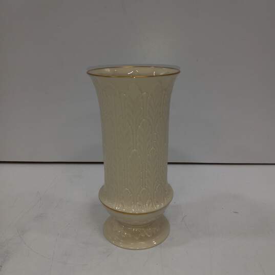 Lenox Porcelain Vase Decorated w/24k Gold image number 1