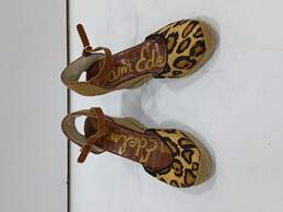 Women's Leopard Harmony Heels Size 6.5 alternative image