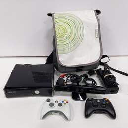 Microsoft XBOX 360 S Console With Kinect In Xbox 360 Bag