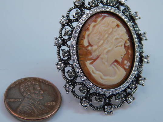 Amedeo Silver Tone Carved Shell Cameo Rhinestone Statement Ring 11.8g image number 5