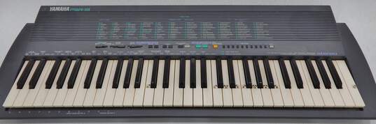 VNTG Yamaha Brand PSR-19 Model Electronic Keyboard image number 1