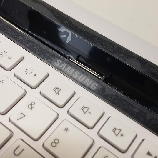 Samsung Galaxy Note 10.1 Keyboard Dock image number 3