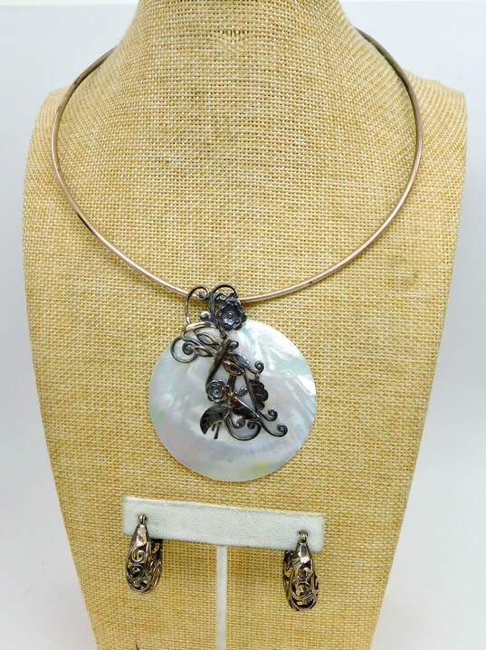 B Israel & Artisan 925 Floral Dragonfly Overlay White Mother of Pearl Circle Pendant Collar Necklace & Scrolled Hoop Earrings 38g image number 1
