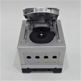 Nintendo GameCube Platinum Console w/Game Boy Adaptor alternative image