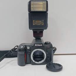 Bundle of Assorted Vintage Film Cameras alternative image