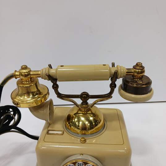 Vintage Beige Rotary Phone image number 5