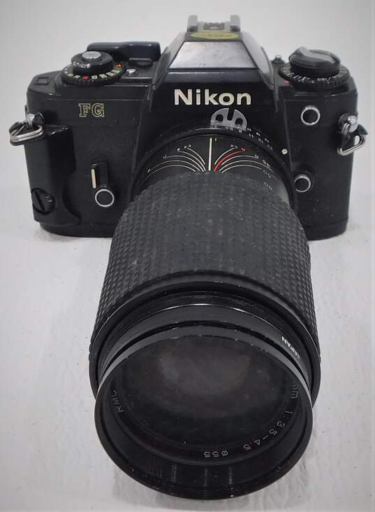 Nikon FG SLR 35mm Film Camera W/ 35-135mm Lens image number 1