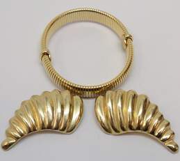 Robin Kahn & Vintage Goldtone Ridged Statement Clip On Earrings & Omega Chain Bracelet 50.1g