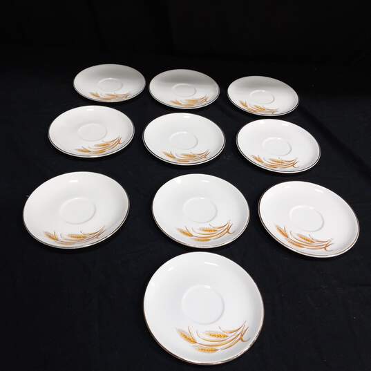 Bundle of 10 Homer Laughlin Golden Wheat White & Gold Tone Trim Ceramic Plates w/8 Matching Tea Cups image number 6