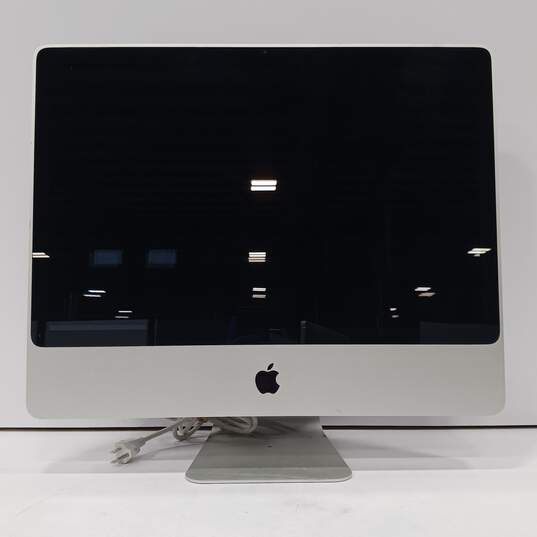 Gray Apple iMac Computer image number 1