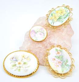 Vintage Ceramic Flower Gold Tone Brooches 57.7g