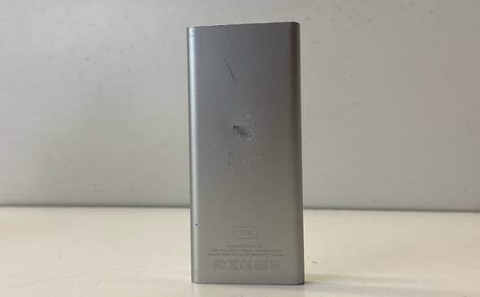 Apple iPod Nanos (Assorted Models) Lot of 2 image number 4