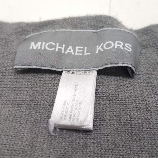 Michael Kors Women's Reversible Scarf Grey/Black image number 3