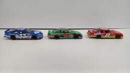 Bundle of 3 Assorted Action NASCAR Toy Cars alternative image