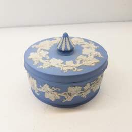 Wedgwood  Vintage Blue Jasperware Round  Trinket Box alternative image