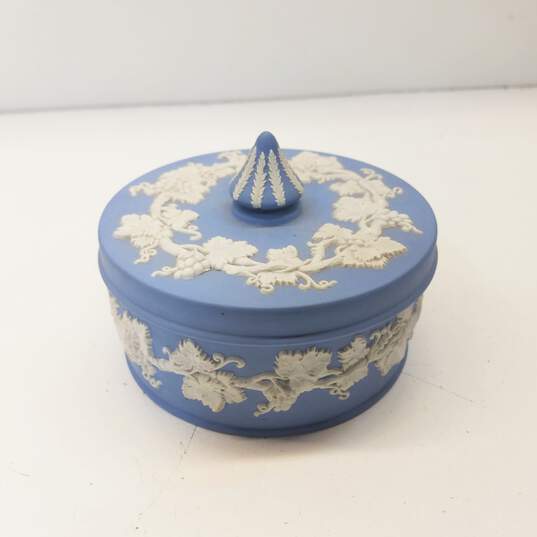 Wedgwood  Vintage Blue Jasperware Round  Trinket Box image number 2