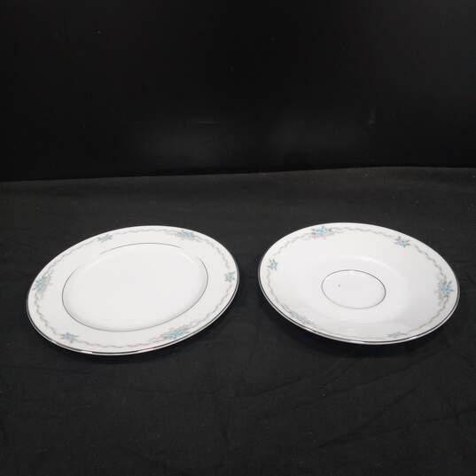 Set of 6 Style House Fine China Plates & Cup image number 4