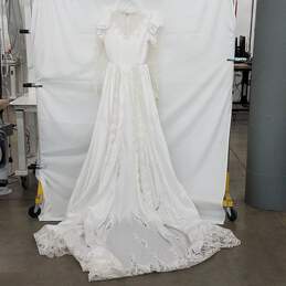 Embroidered Sheath Wedding Dress with Train Waist 24in Chest 32in alternative image