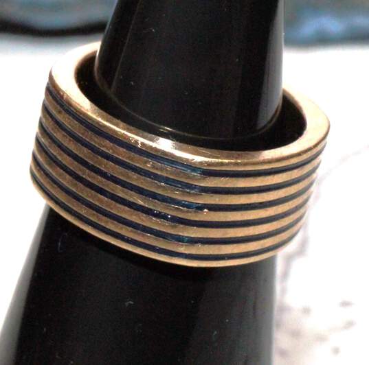 14K Yellow Gold Antiqued Black Lined Ring Band Size 5.25 - 9.2g image number 3