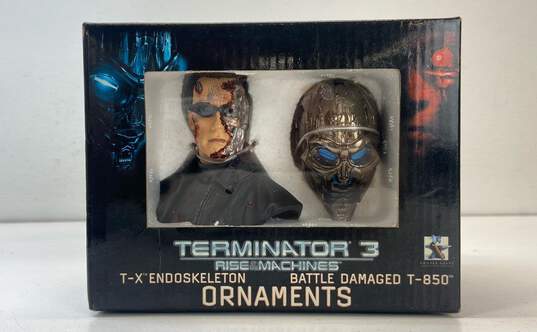 Gentle Giant Terminator 3 T-X Endoskeleton & Battle Damage T-850 Ornaments image number 1