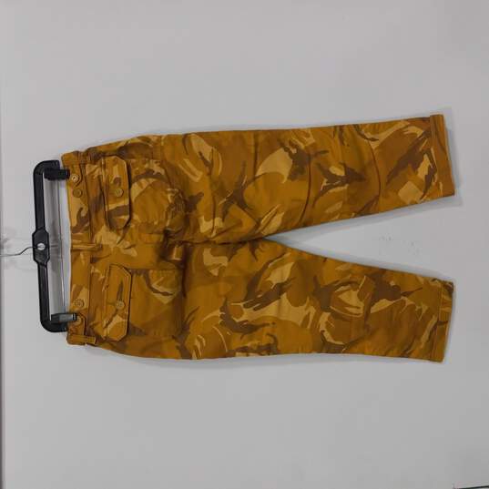 Lucky Brand Yellow Camo Size 21 Cargo Pants NWT image number 4