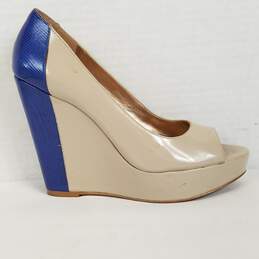 BCBG Irina Wedge Women's  Heels   Shoe Size 9 B  Color Beige Blue