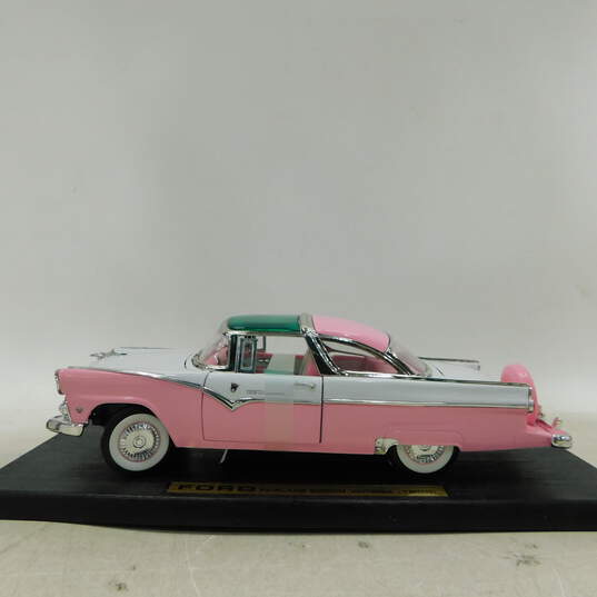 Road Legends 1955 Ford Fairlane Crown Victoria 1:18 Pink White IOB image number 6
