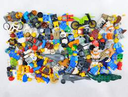 8.8 oz. LEGO Miscellaneous Minifigures Bulk Lot