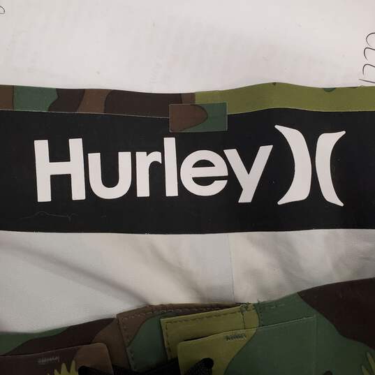 Hurley Men Green Camo Shorts Sz 32 NWT image number 4