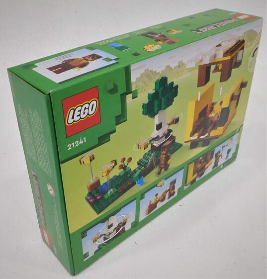 LEGO Minecraft The Bee Cottage 21241 Sealed Set image number 2