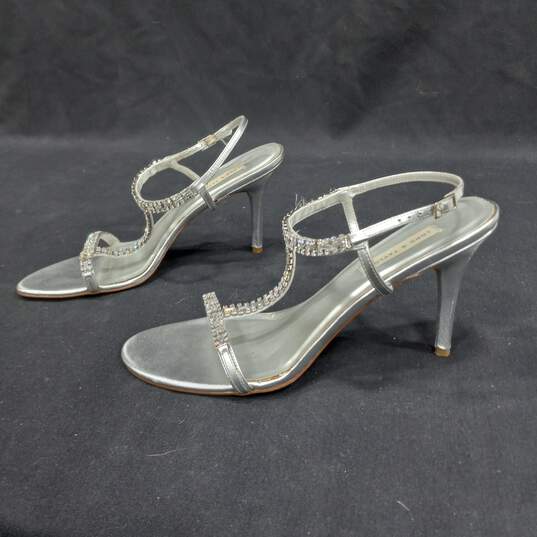 Lord & Taylor 719A Dazzle 93 Silver Metallic Heels Size 9M IOB image number 3