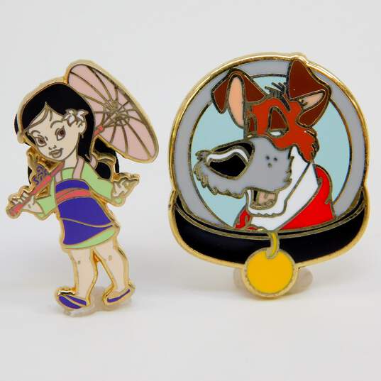 Collectible Disney Mickey & Minnie Mulan Epcot Variety Character Theme Enamel Trading Pins 83.1g image number 2